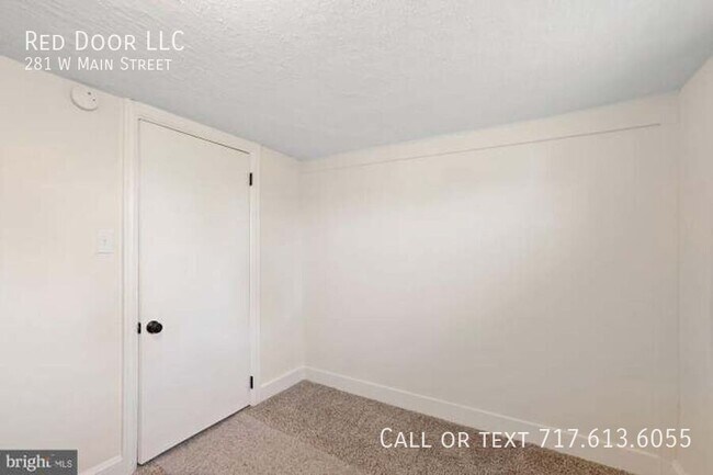 Foto del edificio - 281 W Main St