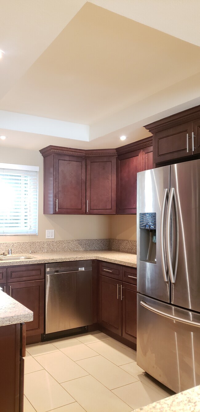 Foto del edificio - 12740 Pacific Ave