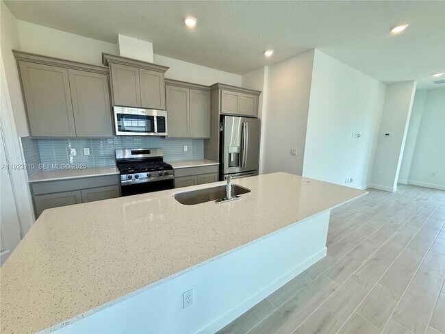 Foto del edificio - 19600 Whispering Crk Rd