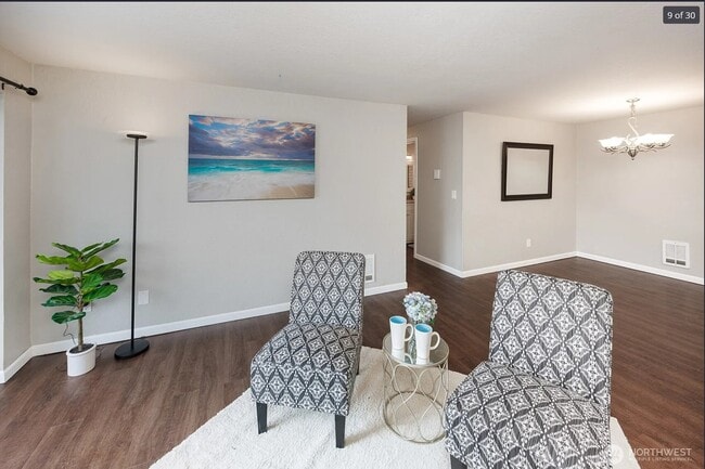 Building Photo - 16817 Larch Way