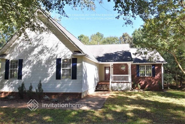 Building Photo - 207 Ranch Ct