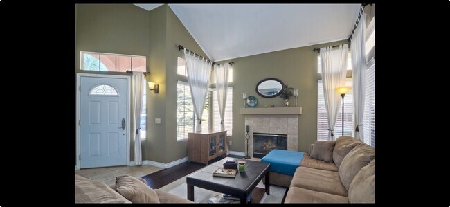 Foto del edificio - 817 Southshore Dr