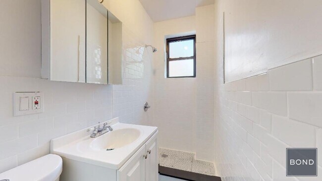 Foto del edificio - 1502 First Avenue