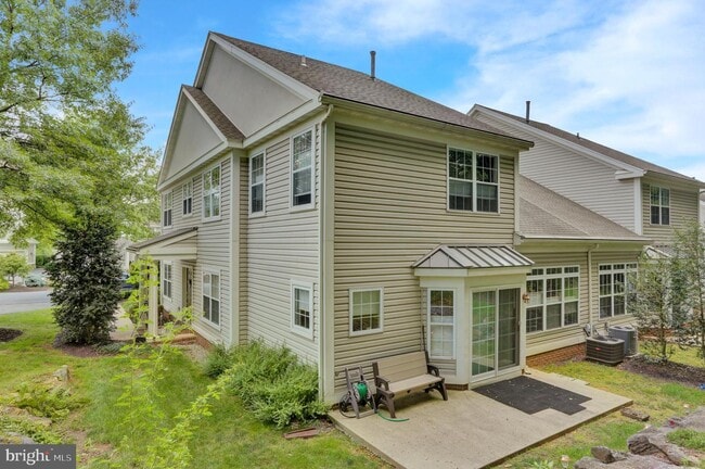 Building Photo - 411 Oak Hill Ln