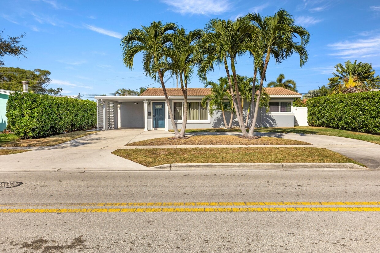 Foto principal - 921 SE 13th Ct