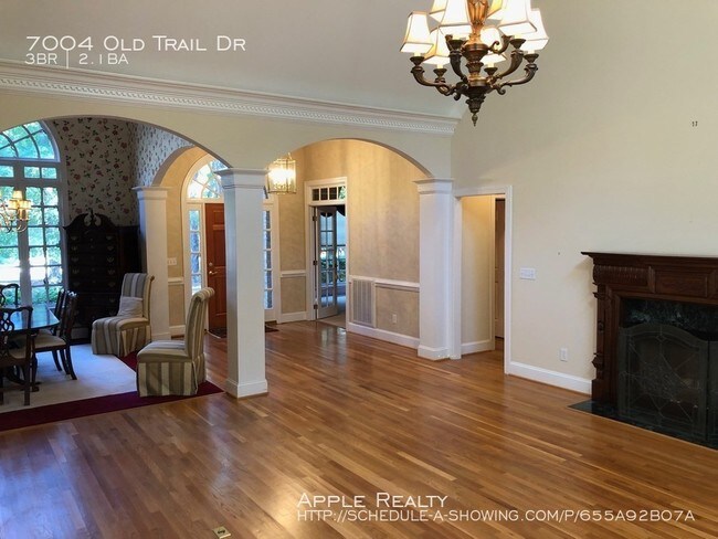 Building Photo - 7004 Old Trail Dr - Available Now!