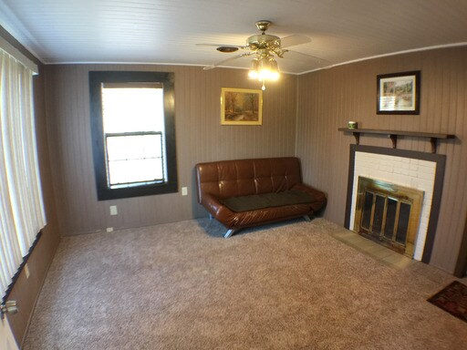 Foto del edificio - 2614 Broadway Lake Rd
