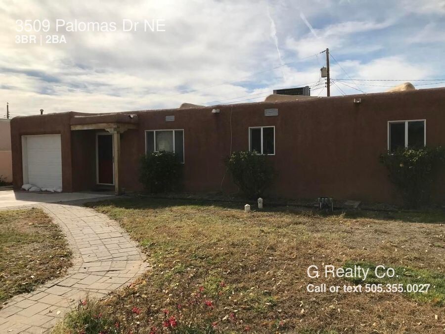 Primary Photo - 3509 Palomas Dr NE