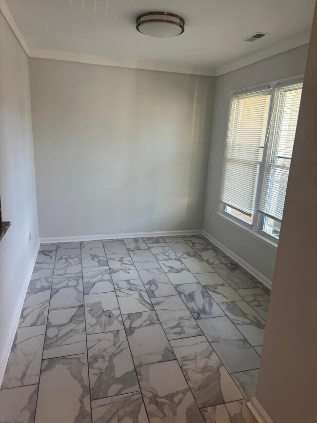 Foto del edificio - 8431 Rust Wood Pl