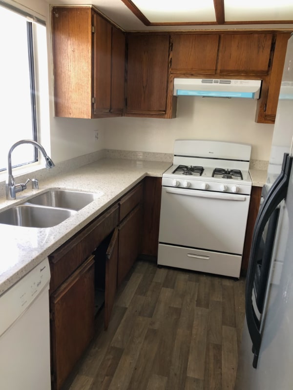 Building Photo - 330 Pioneer Dr