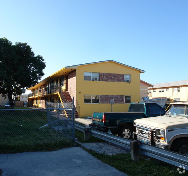 Building Photo - 584 NW 65th St
