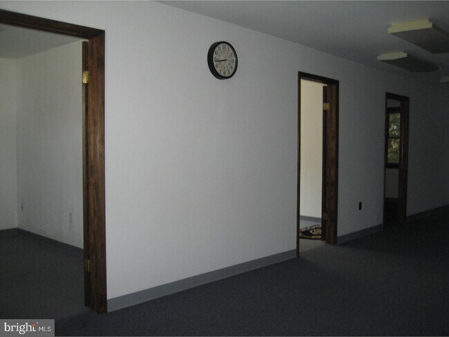 Foto del edificio - 3201 NJ-38