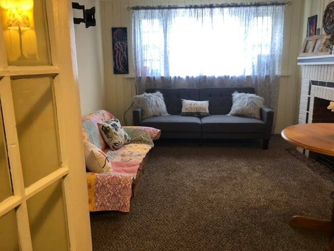 Building Photo - 62 Days Park