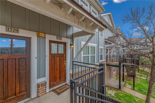 Building Photo - 1725 Harvey Mitchell Pkwy S