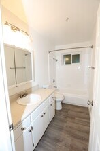 Building Photo - The Grove Apartments