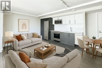 Building Photo - 11-611 Walmer Rd