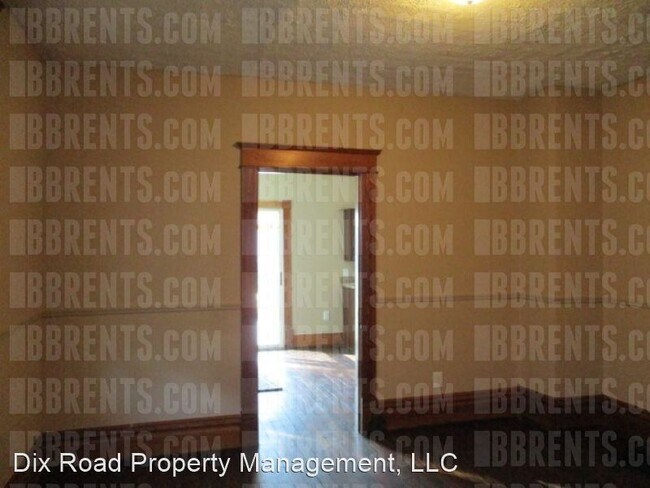 Building Photo - 3 br, 1.5 bath House - 329 North Tenth Street