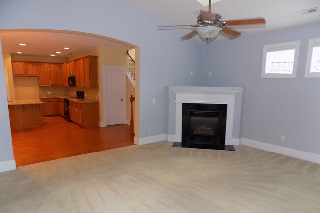 Foto del edificio - Beautiful 3 Bedroom Home in Stone Ranch Subdivision