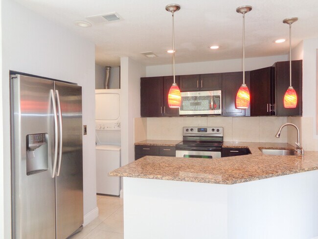 Foto del edificio - 8657 Fancy Finch Dr
