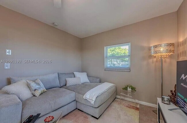 Foto del edificio - 1411 NW 10th St
