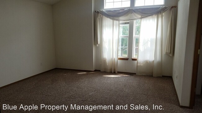 Building Photo - 3 br, 2.5 bath House - 11345 Haswell Dr