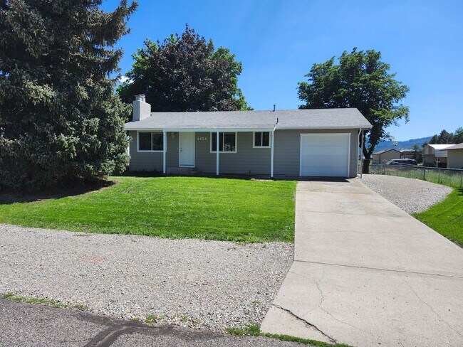 Foto del edificio - Beautiful 4 bedroom 2 bath Post Falls home for rent!