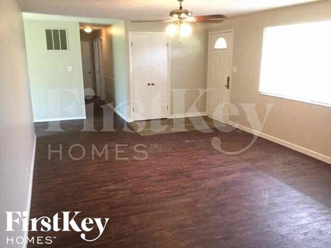Foto del edificio - 8838 E 15th St