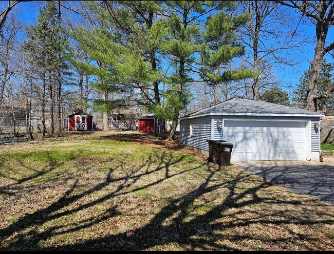 Building Photo - 5112 W Orchard Dr