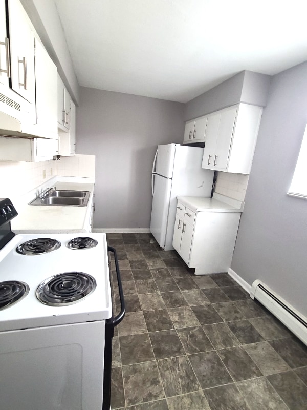 Building Photo - 3311 White Oak Dr