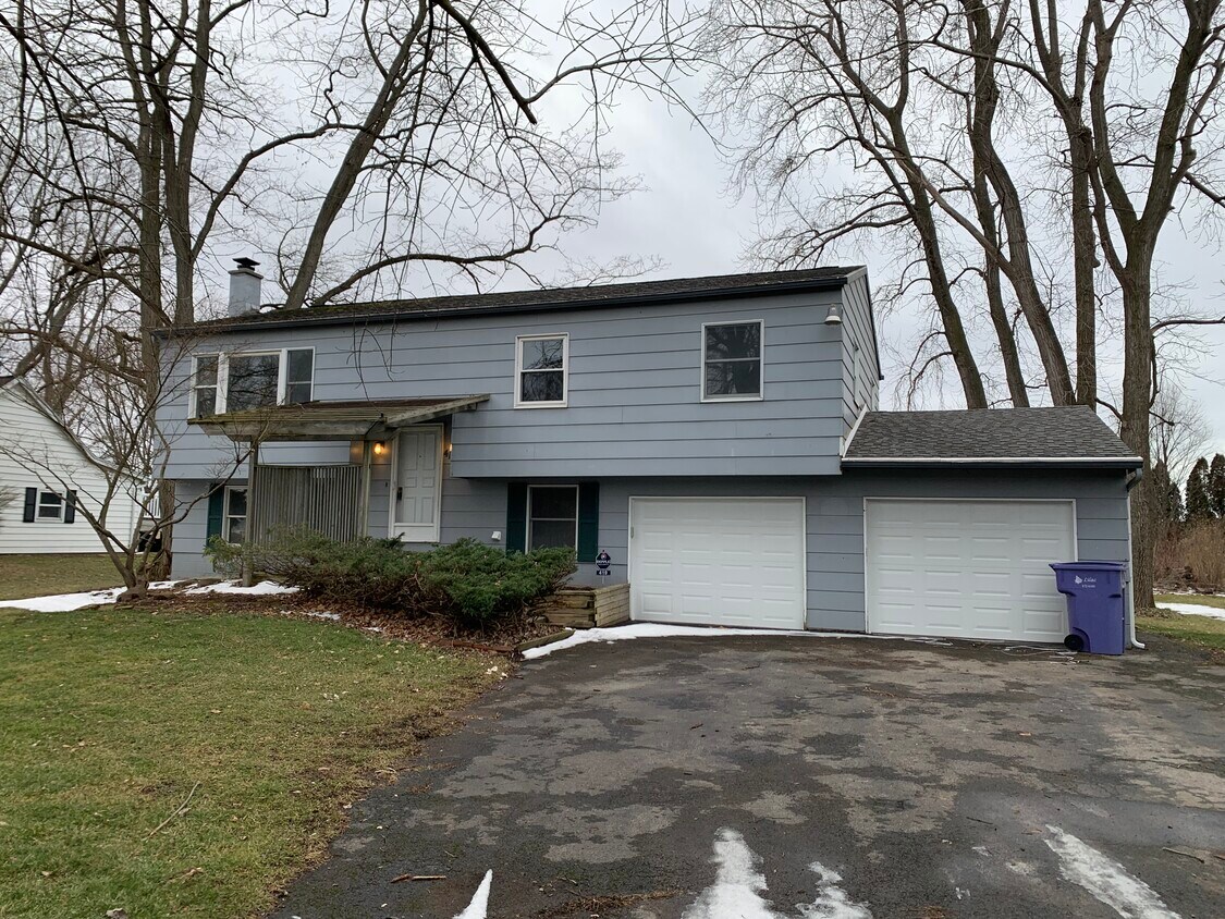 Foto principal - 419 Phillips Rd