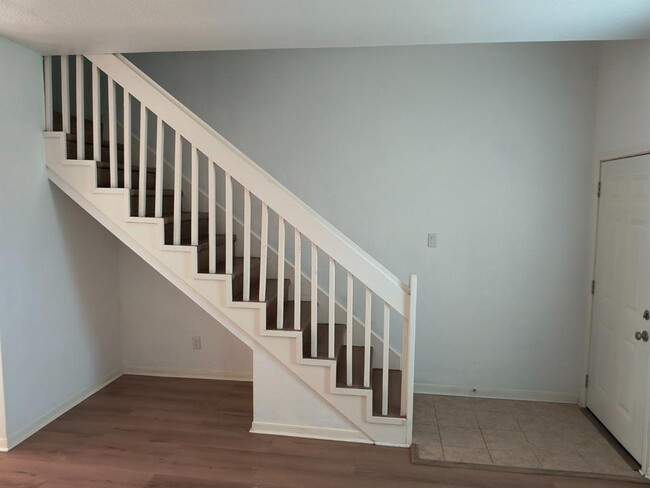 Building Photo - 12500 Brookglade Cir