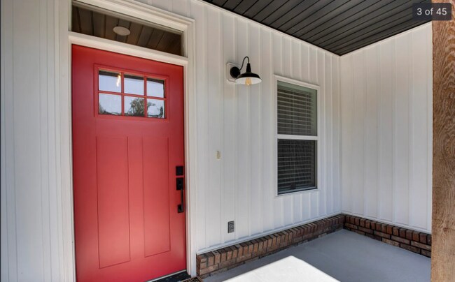 Foto del edificio - 104 Utsesti Way