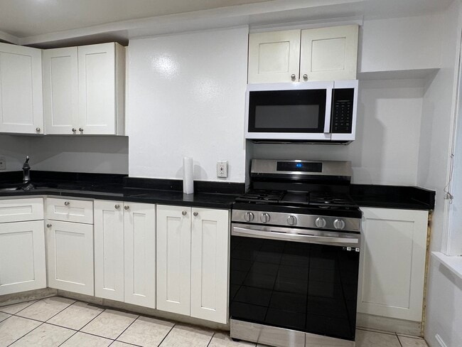 Foto del edificio - 848 Huntington Ave