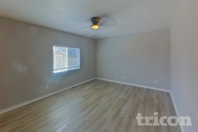 Building Photo - 7950 Sea Oats Dr