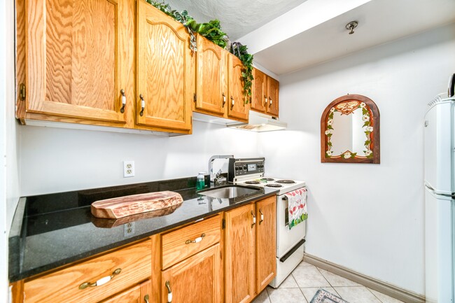 Photo du bâtiment - 5778-5778 South St