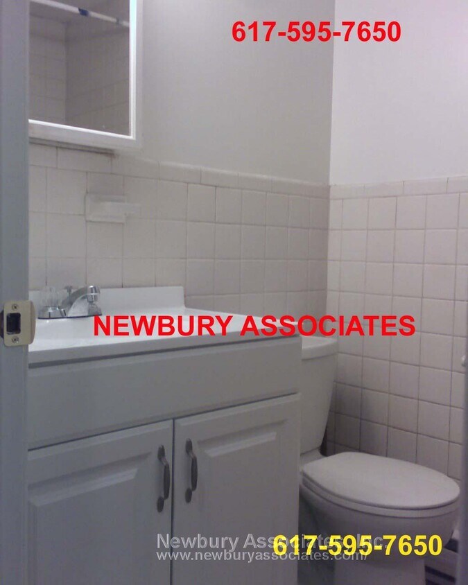 Building Photo - 94-96 Tyler St. Unit CY8