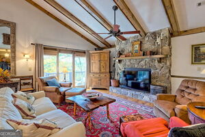Building Photo - 842 Saddle Back Cir