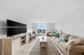 Foto del edificio - 7928 West Dr