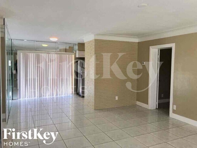 Foto del edificio - 2840 SW 2nd Ct