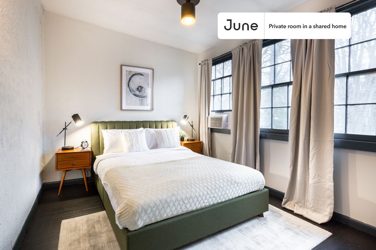 Private bedroom in 5 bed/2 bath Home - Private bedroom in 5 bed/2 bath Home