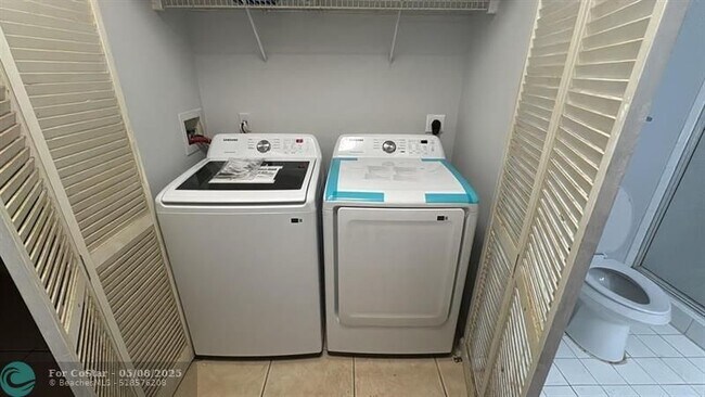 Foto del edificio - 4808 N State Rd 7