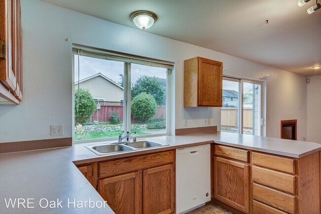 Foto del edificio - 4 br, 3 bath House - 1541 SW 8th Ave