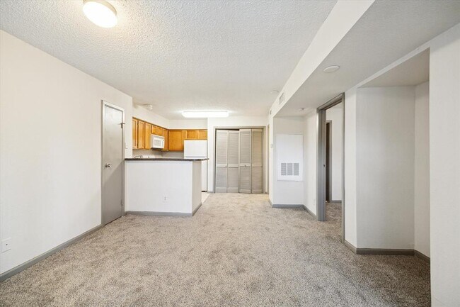 Foto del edificio - 1710 W T C Jester Blvd