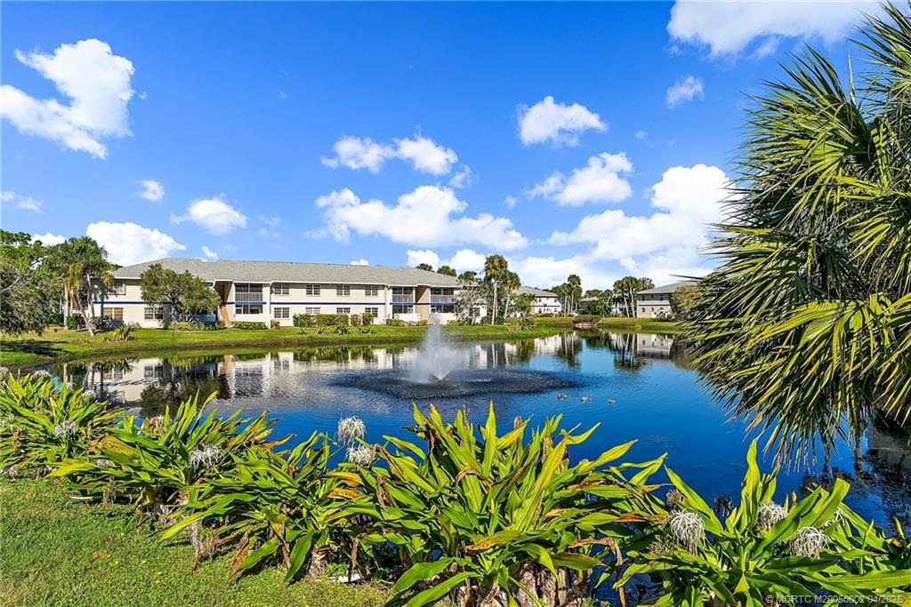 Foto principal - 1504 SE Royal Green Cir