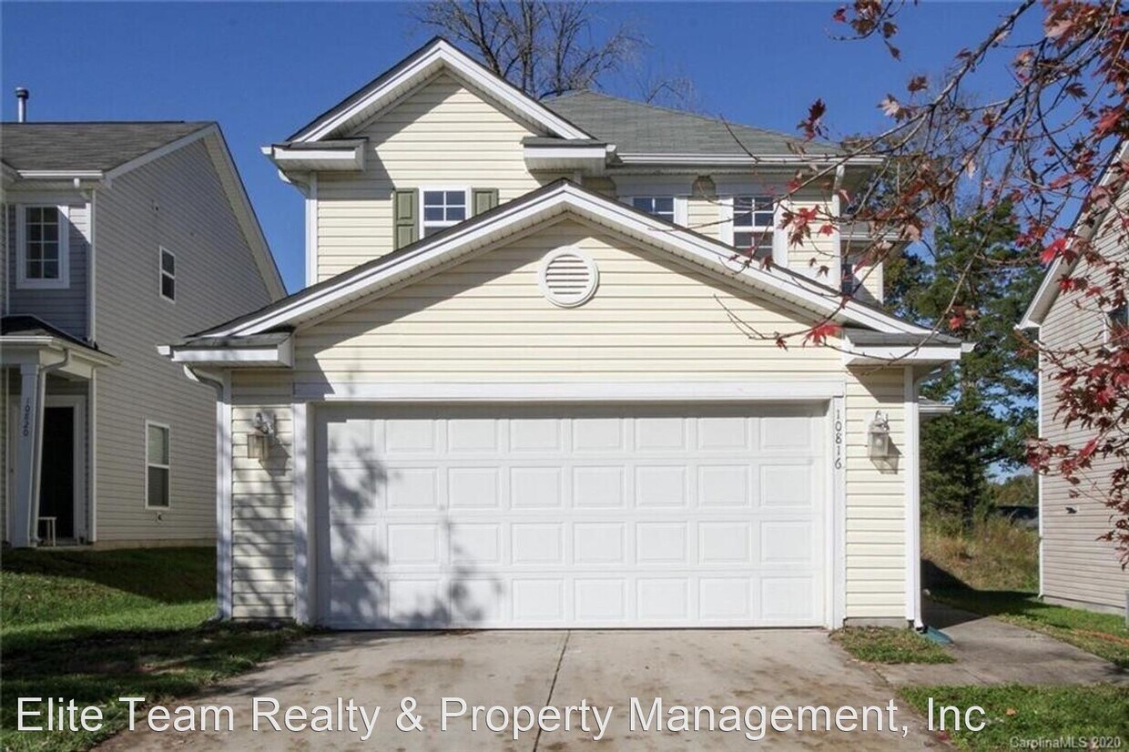 10816 Carstairs St, Charlotte, NC 28213 House Rental in Charlotte, NC