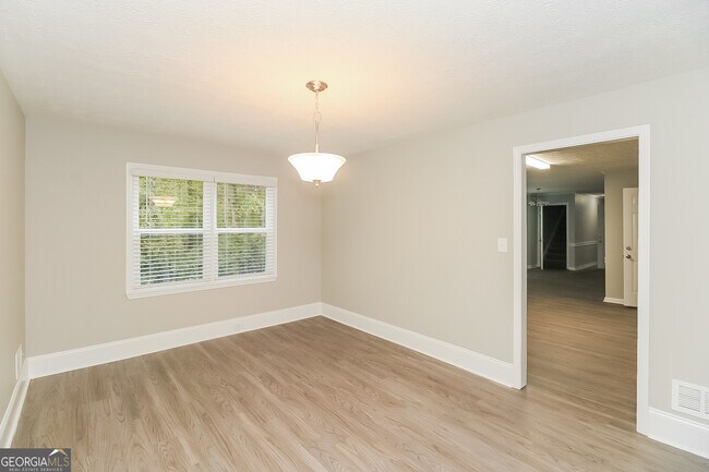 Foto del edificio - 5501 Reynard Trail