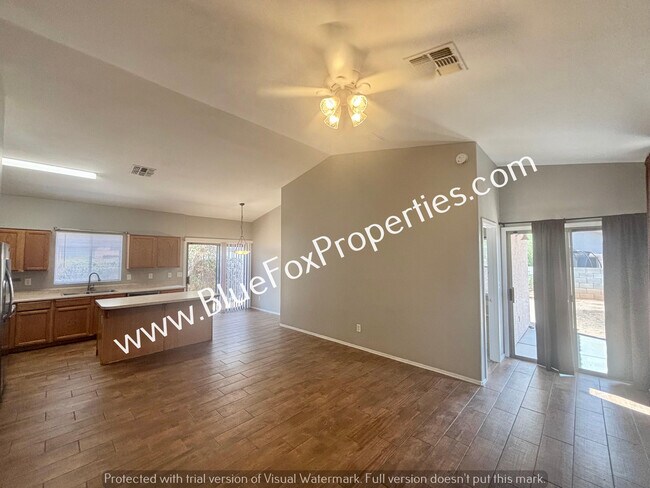 Building Photo - 15073 S Harry Truman Pl