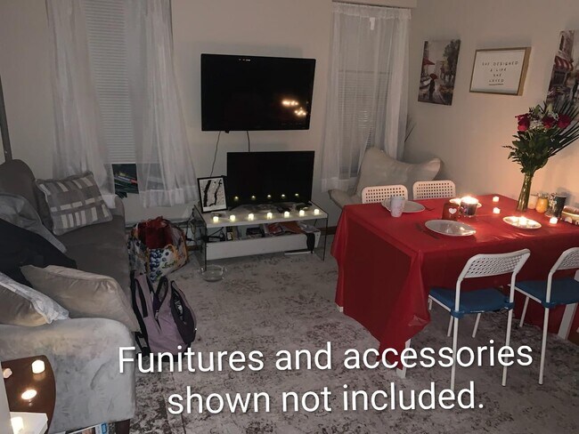 Vista desde la sala de estar amueblada. - 240 E 23rd St