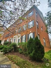 Building Photo - 13006 Town Commons Dr