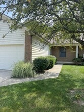 Building Photo - 8310 Talia Ct